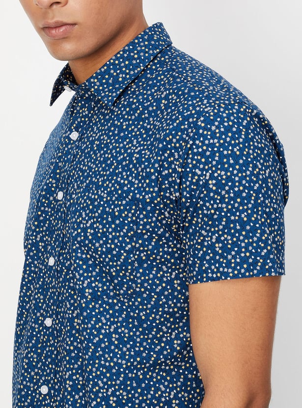 Men Printed Slim Fit Casual Shirt