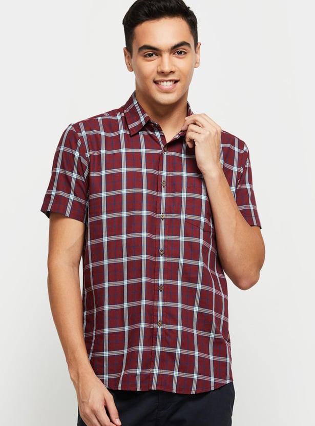Men Checked Half Sleeves Regular Fit Casual Shirt