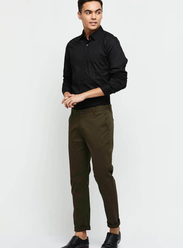 Men Solid Slim Fit Casual Trousers 
