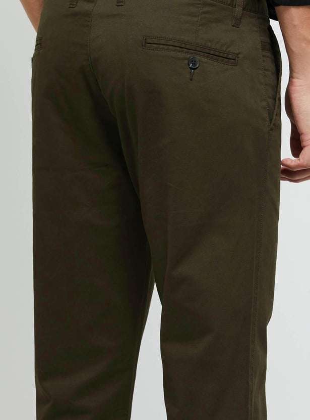 Men Solid Slim Fit Casual Trousers 