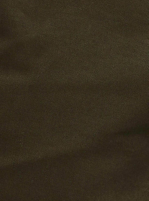 Men Solid Slim Fit Casual Trousers 