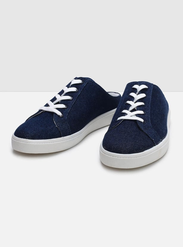 Women Solid Slip-On Canvas Shoes