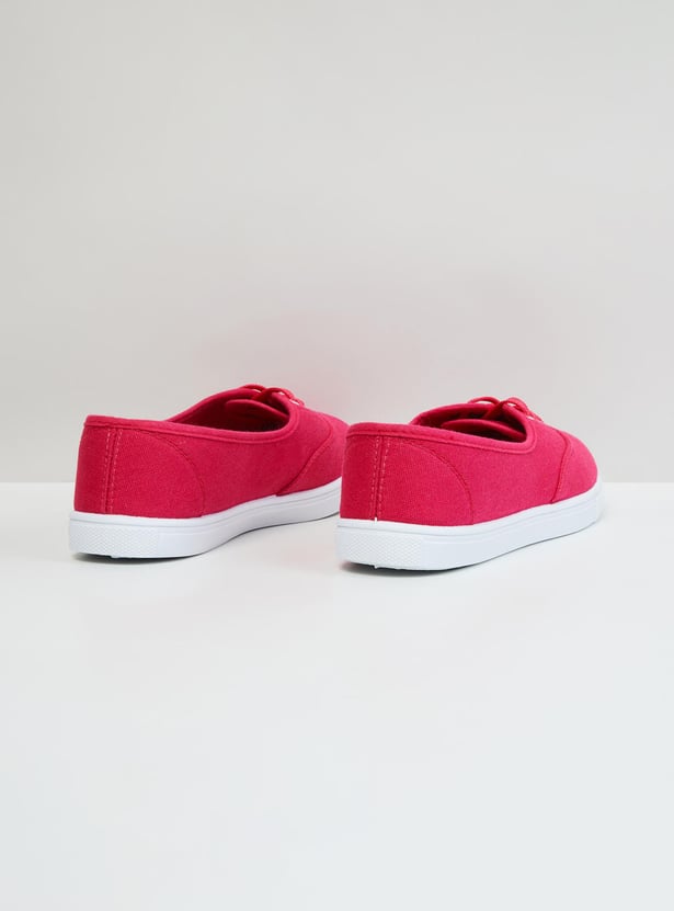 Women Solid Slip-On Shoes