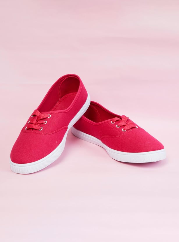 Women Solid Slip-On Shoes