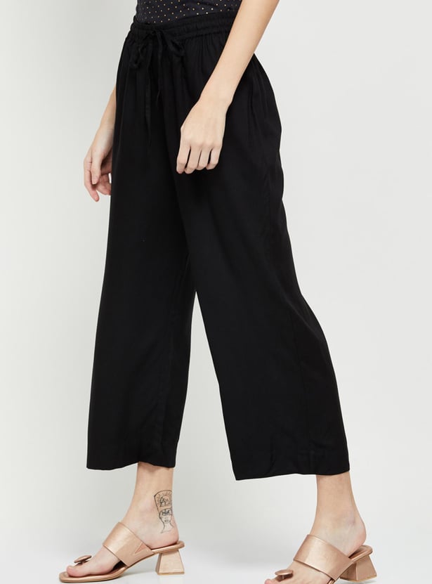 Women Solid Ankle-Length Elasticated Palazzos