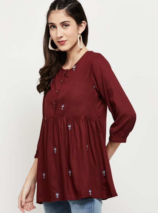 Women Embroidered Tunic