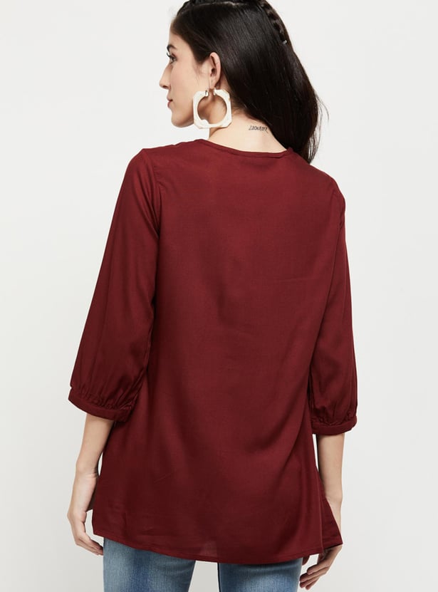 Women Embroidered Tunic