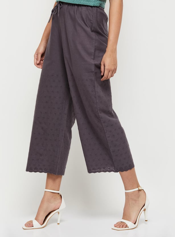 Women Textured Drawstring Closure Straight Pants 