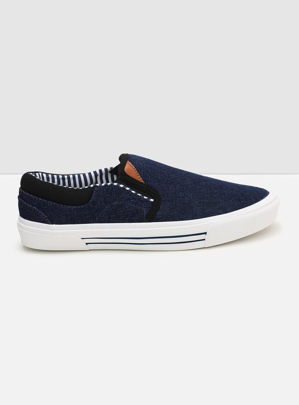 Men Textured Slip-on Canvas Shoes