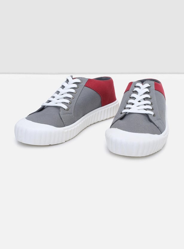 Men Colourblock Canvas Lace-Up Shoes