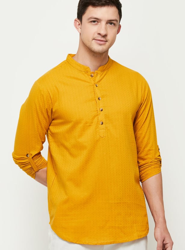 Men Textured Short Kurta
