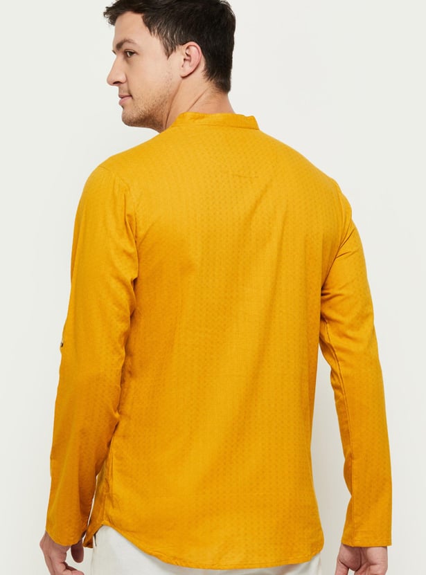 Men Textured Short Kurta
