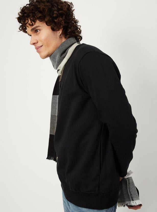 Men Solid Slim Fit Pullover Sweatshirt