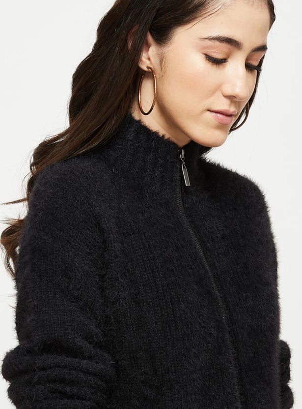 Women Textured Full Sleeves Zip Closure Winter Jacket