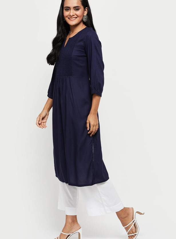 Women Solid Notch Neck Straight Kurta 