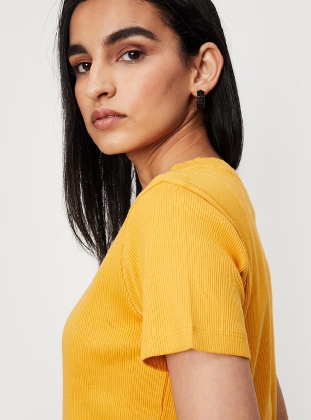 Women Solid Short Sleeves Round Neck Knit T-shirt