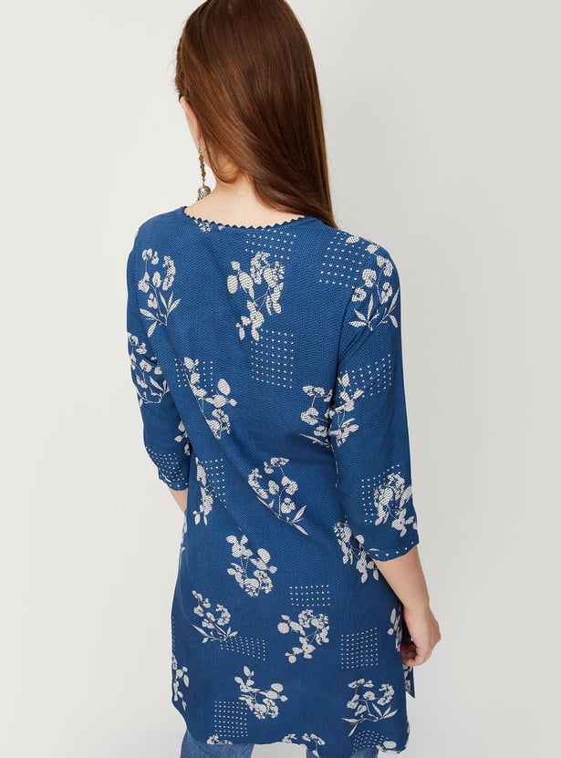 Women Floral Printed Straight Kurta