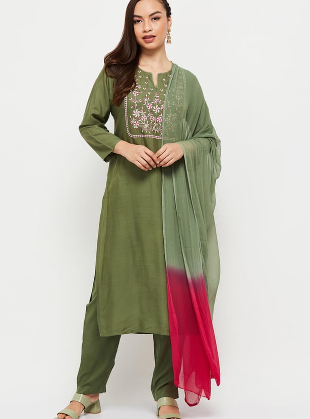 Women Embroidered Straight Kurta with Elasticated Pants and Dupatta