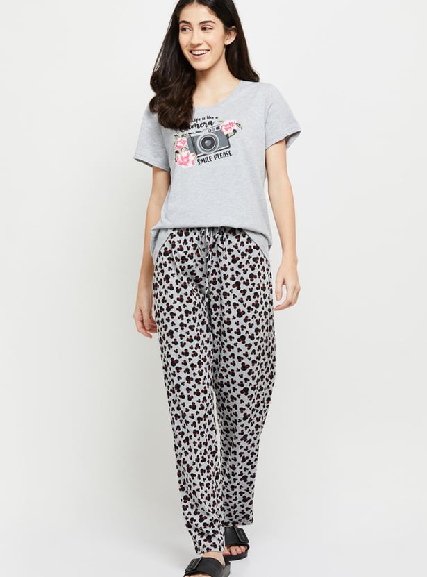 Women Mickey Mouse Printed Lounge Pyjamas