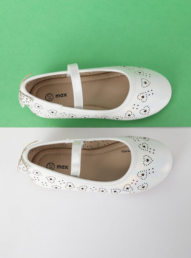 Girls Textured Mid Strap Ballerinas