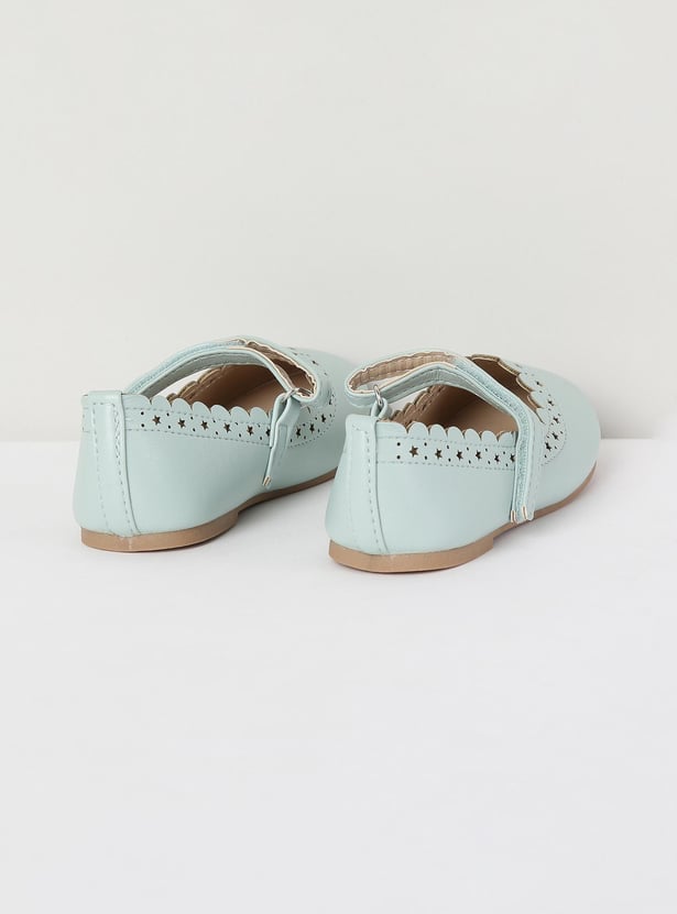 Girls Solid Mid Strap Ballerinas
