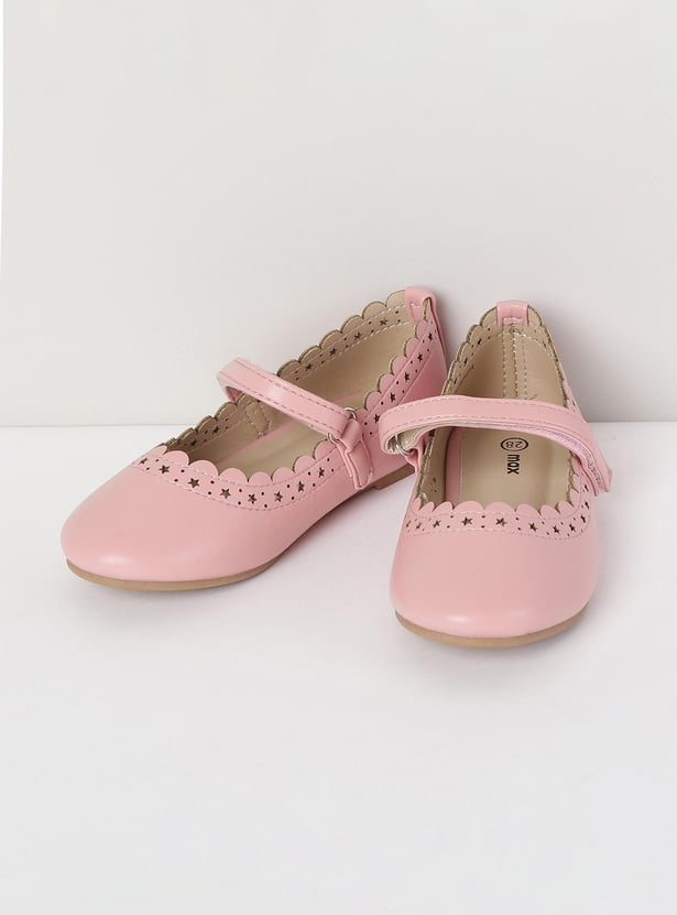 Girls Solid Mid Strap Ballerinas