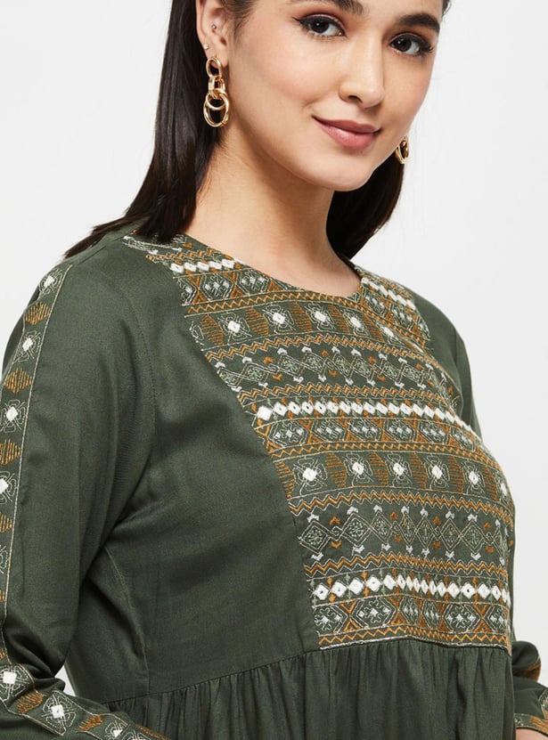 Women Embellished Three-Quarter Sleeves Tunic Top