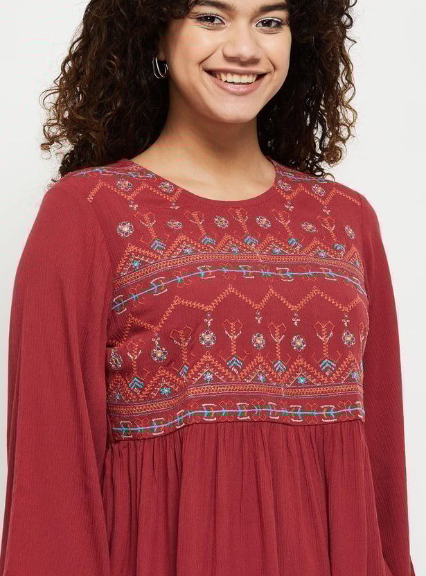 Women Embroidered Three-Quarter Sleeves Tunic
