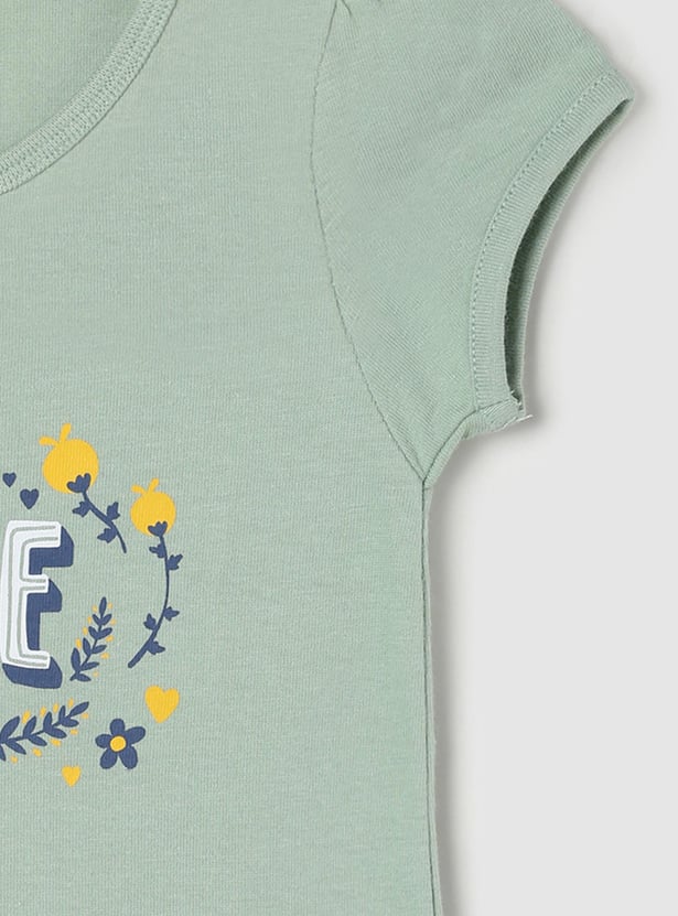 Girls Graphic Printed Round Neck T-shirt