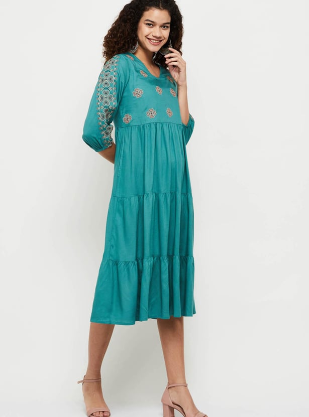 Women Embroidered Tiered Mid Dress