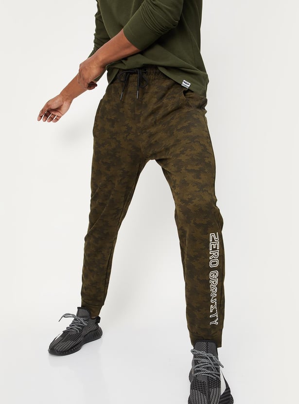Men Camouflage Printed Athleisure Joggers