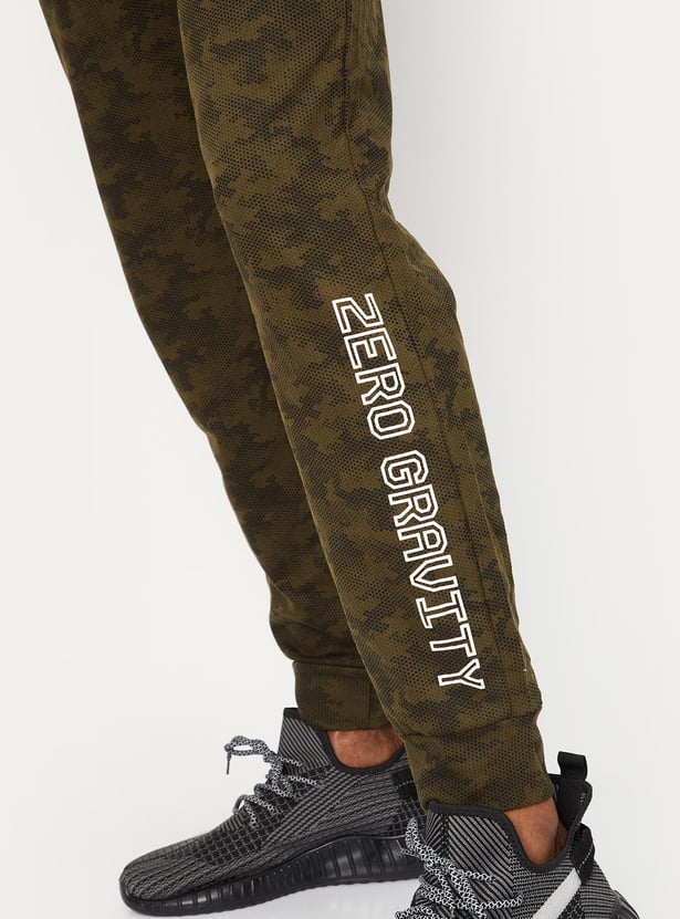 Men Camouflage Printed Athleisure Joggers
