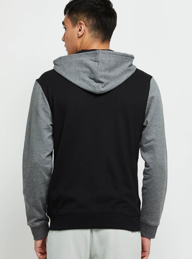 Men Hooded Zipped Sweatshirt 