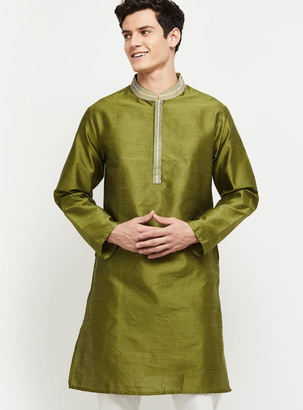 Men Textured Mandarin Collar Regular Fit Long Kurta