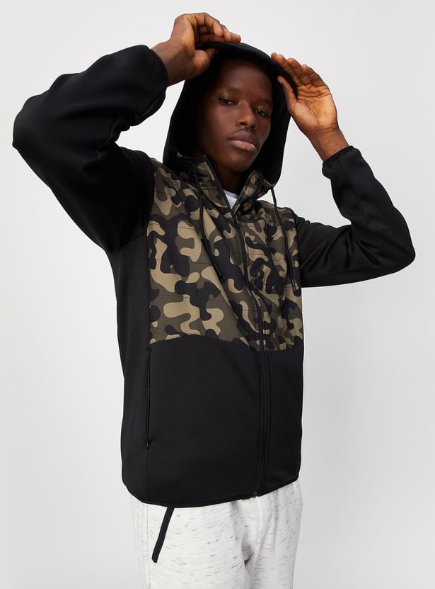 Men Camouflage Printed Hooded Jacket