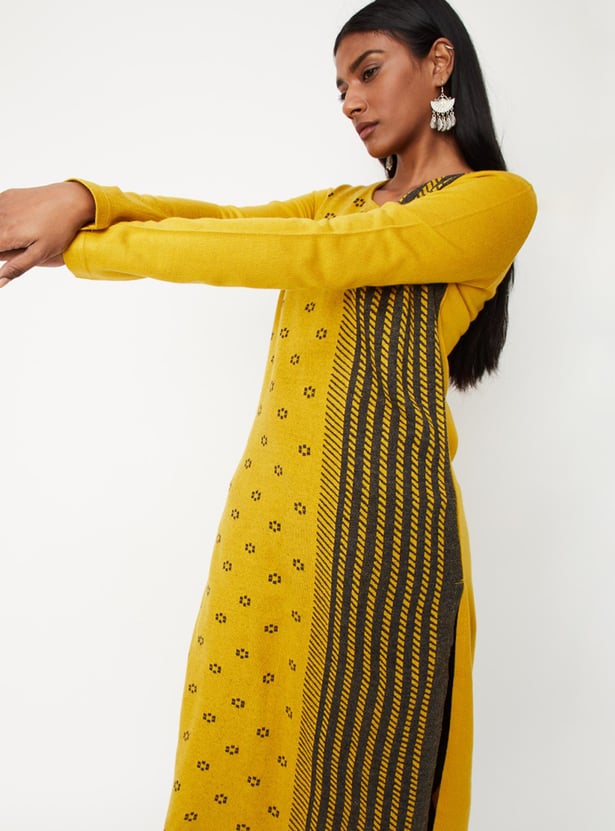 Women Jacquard Knit Winter Kurta
