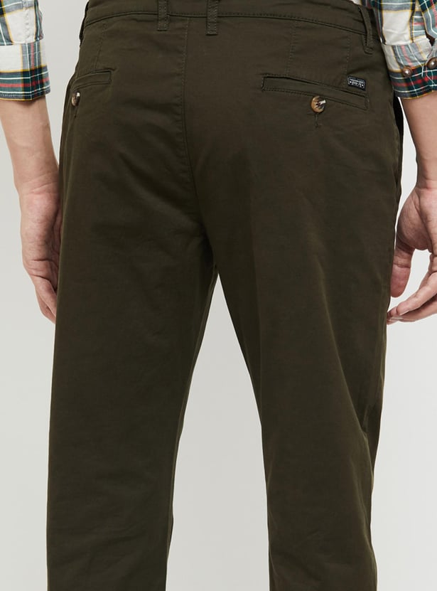 Men Solid Skinny Fit Chinos
