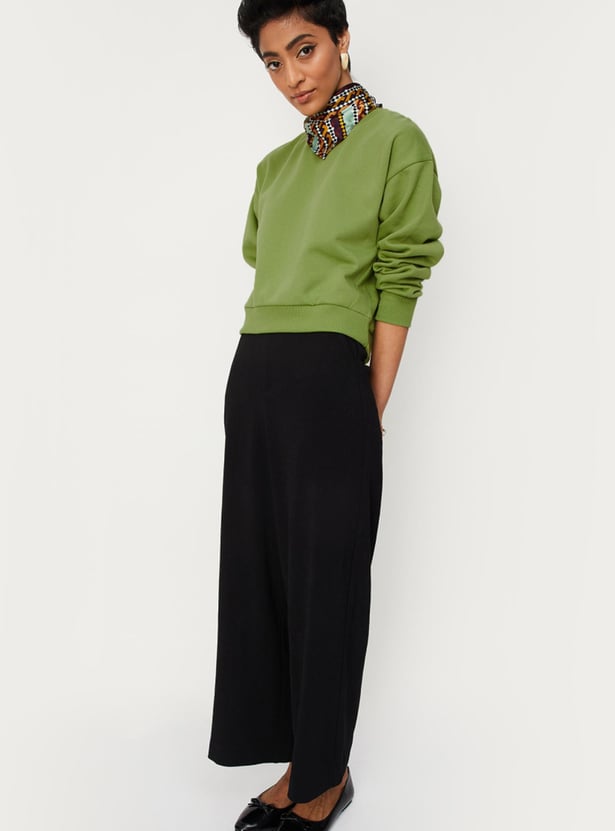 Women Solid Crop Sweatshirt