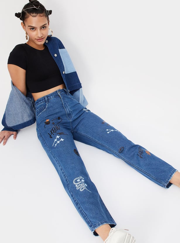 Women Stonewashed Printed Boyfriend Jeans