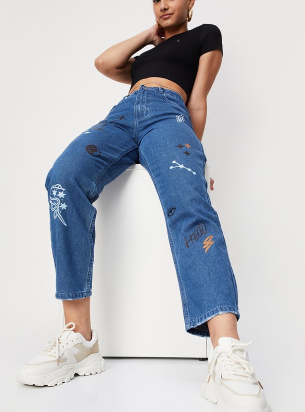 Women Stonewashed Printed Boyfriend Jeans