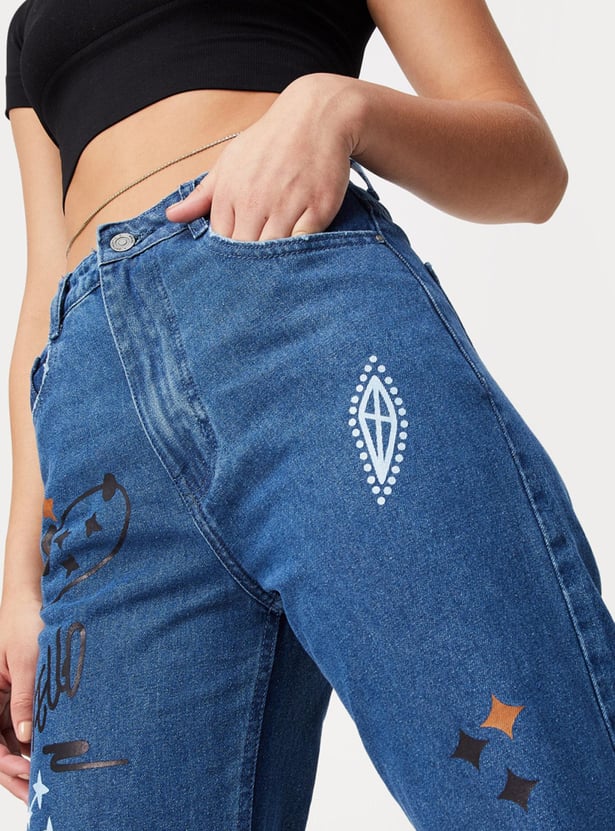 Women Stonewashed Printed Boyfriend Jeans