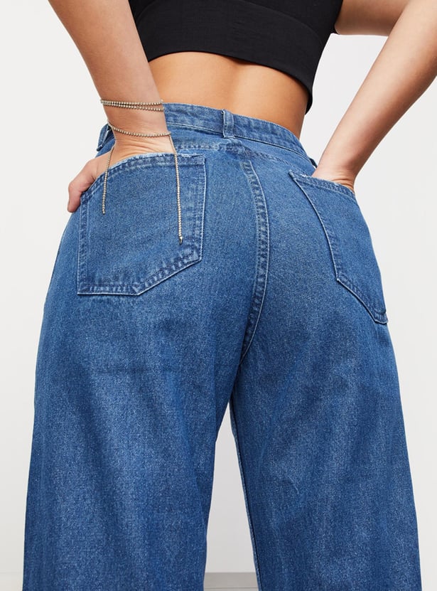 Women Stonewashed Printed Boyfriend Jeans