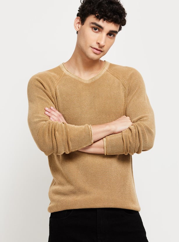 Buy Men Textured Crew Neck Regular Fit Sweater Online at just Rs
