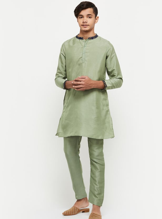 Boys Solid Kurta With Solid Pants And Printed Waistcoat