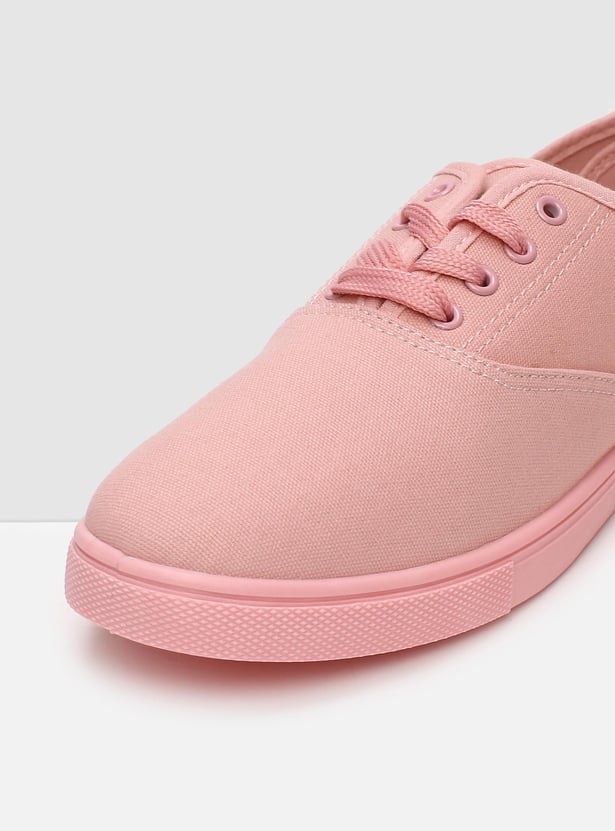 Women Solid Lace-Up Canvas Shoes