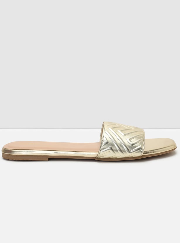 Women Embossed Open-Toe Flat Sandals