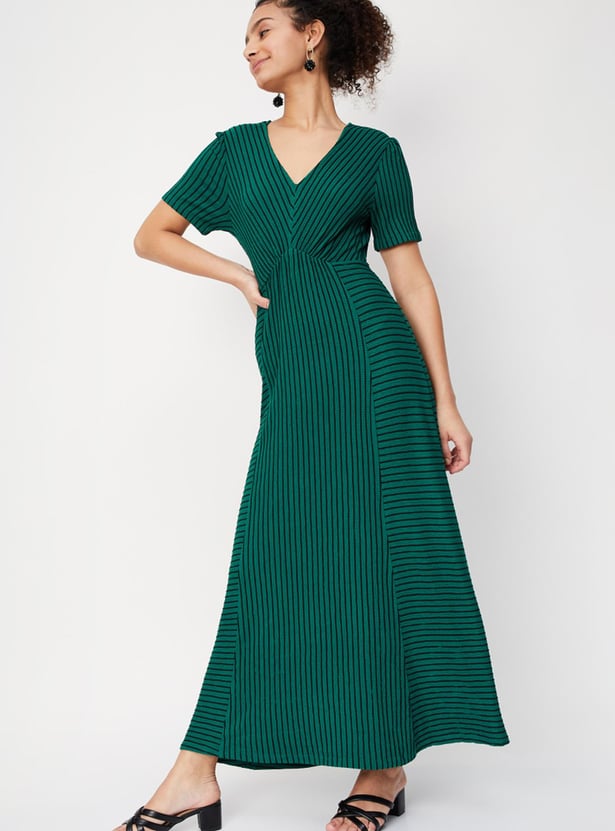 Women Striped Half Sleeves V Neck Maxi Dress