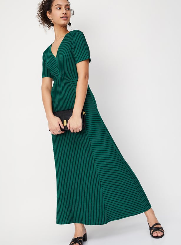 Women Striped Half Sleeves V Neck Maxi Dress