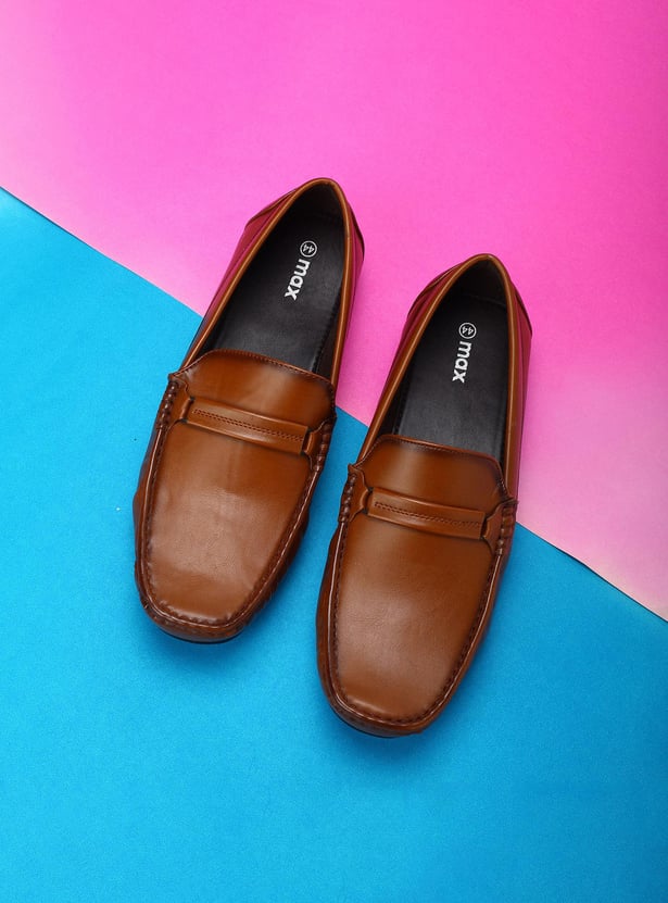 Men Solid Woven Slip-On Loafers