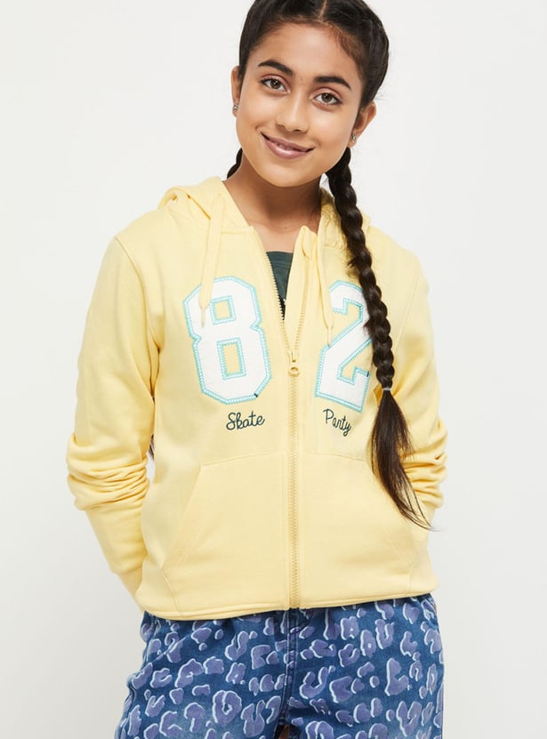 Girls Embroidered Full Sleeves Zip Closure Hooded Sweatshirt